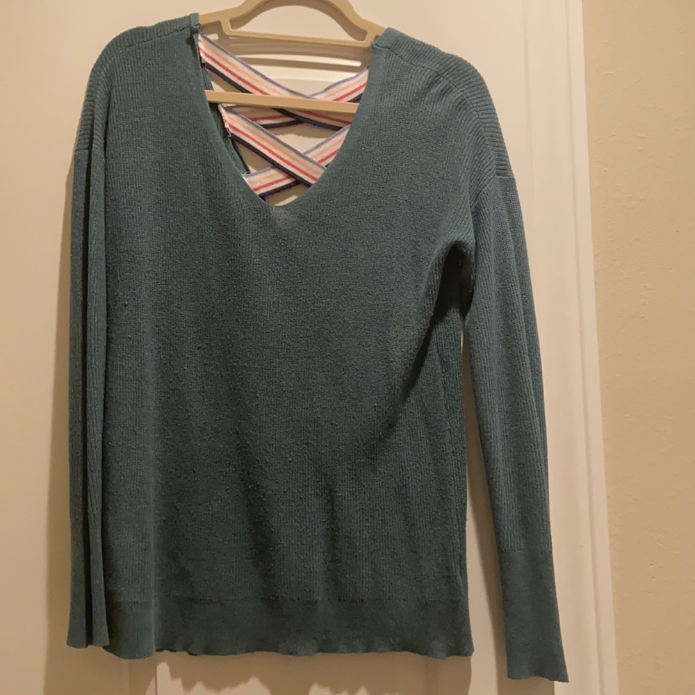 Medium hippie rose v neck sweater
